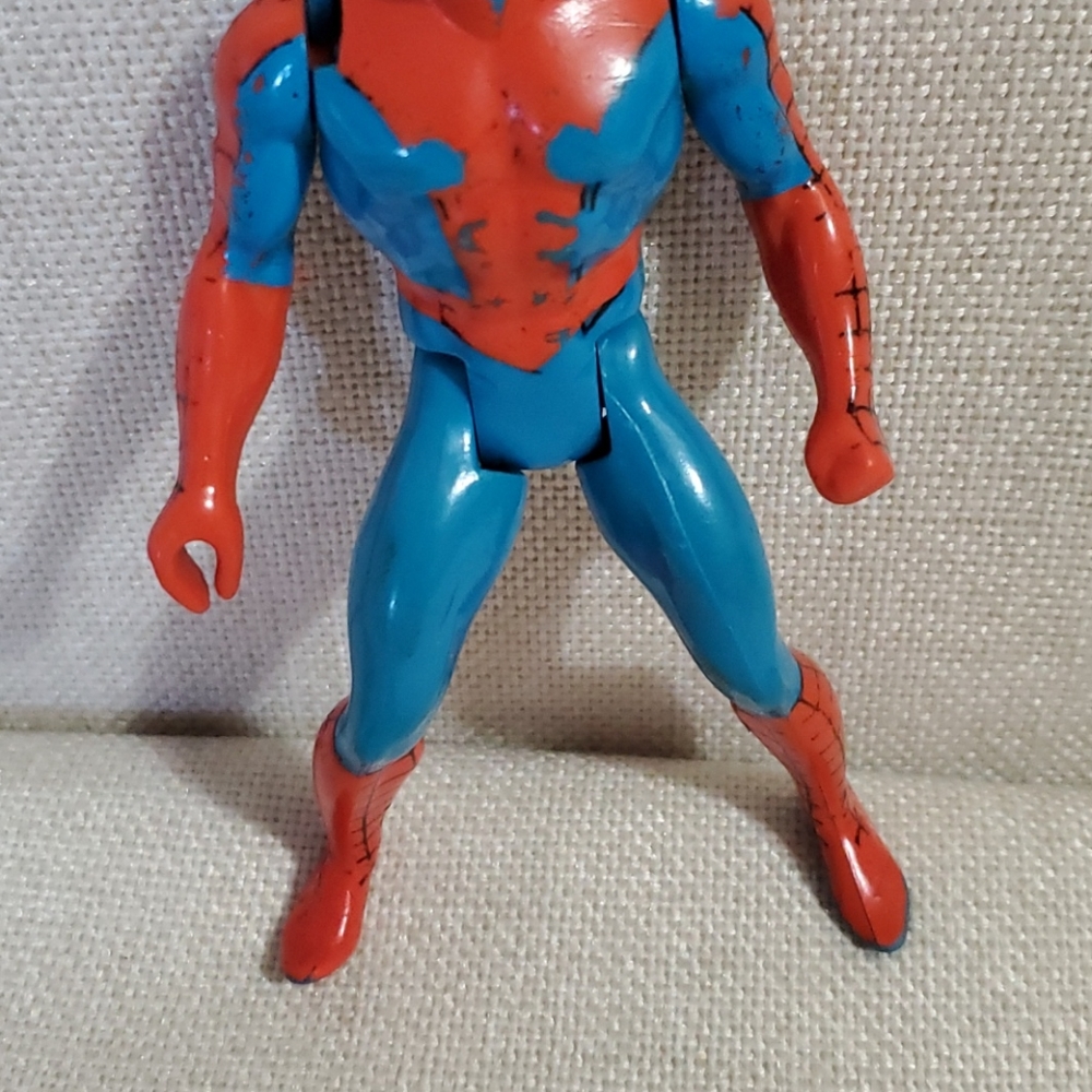 ⭐️VINTAGE⭐️1984 Secret Wars SPIDER-MAN Figure - Picture 3 of 9